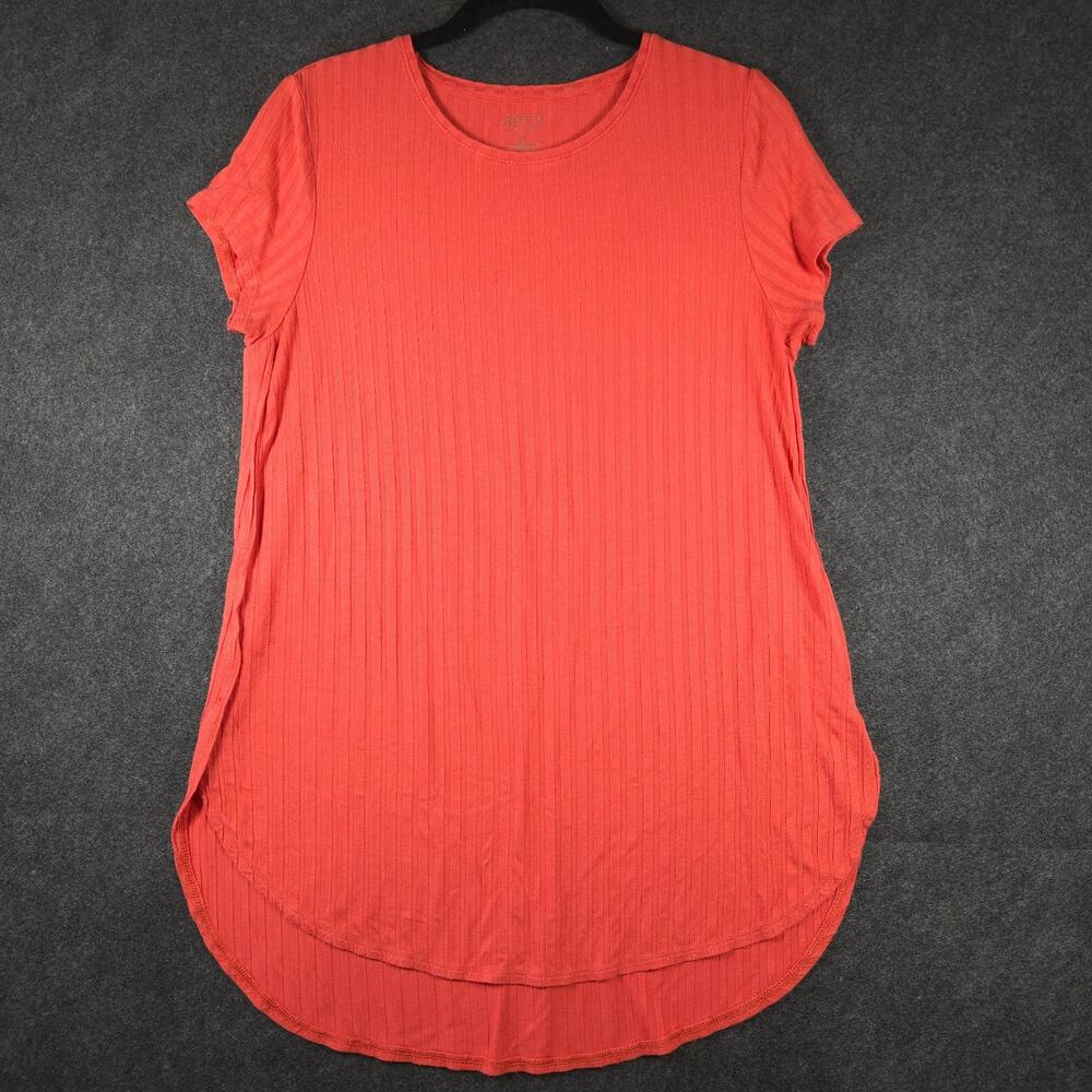 APT.9 Tunic Top Femme Size Medium Salmon with Gold Thread Throughout